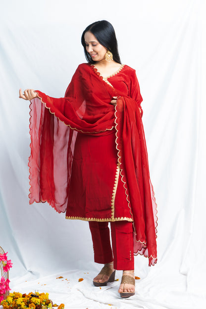 Scarlet Elegance: Angrakha Suit Set with Intricate Detailing