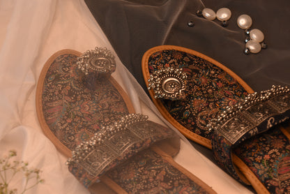 Boho Noir Kolhapuri Chappals